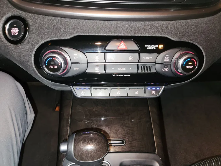 Kia Sorento 8