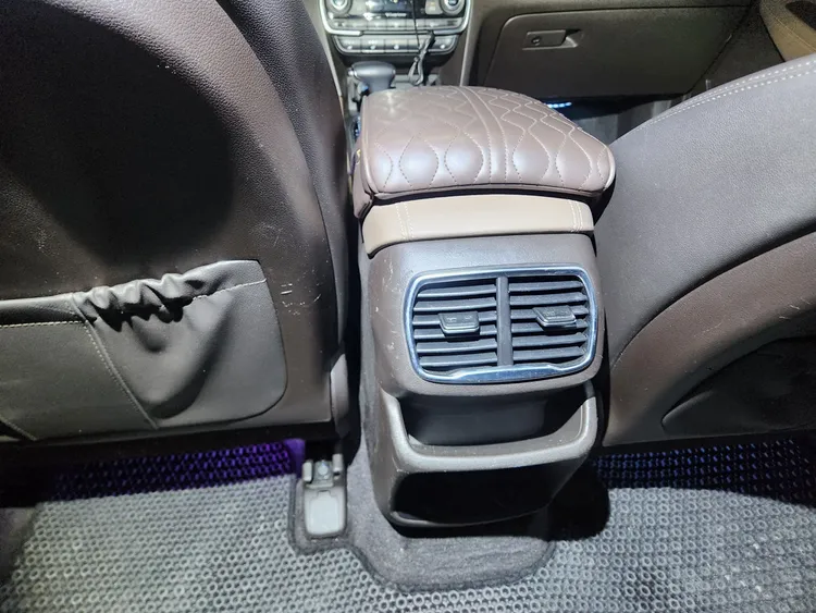 Hyundai Santa Fe TM 19