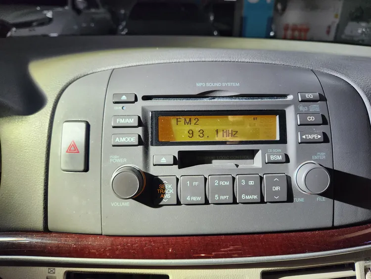 Hyundai NF Sonata 18
