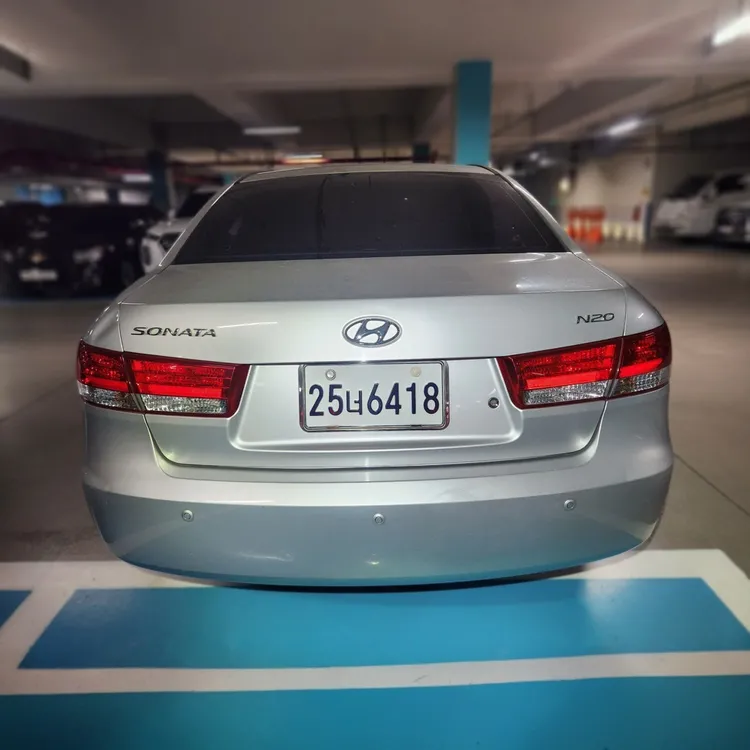 Hyundai NF Sonata 2