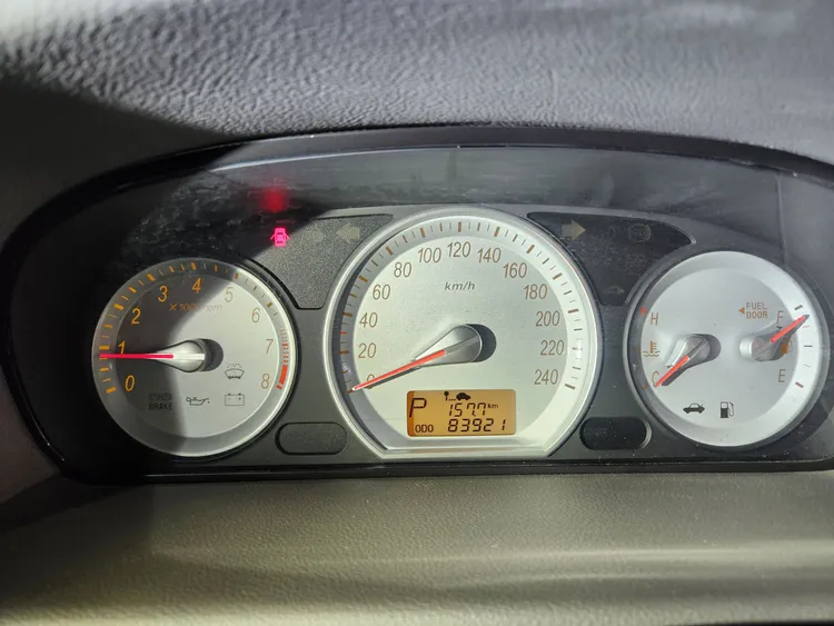 Hyundai NF Sonata 11