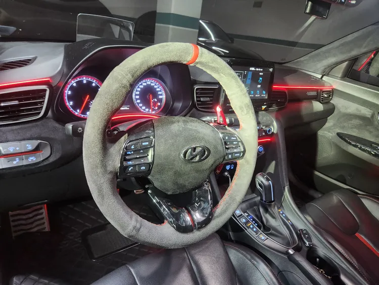 Hyundai Veloster(JS) 7