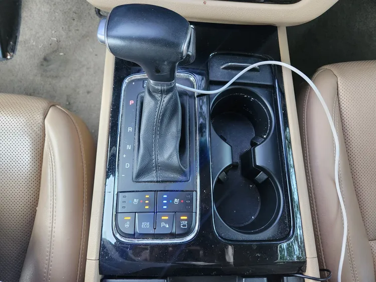 Kia Carnival 20