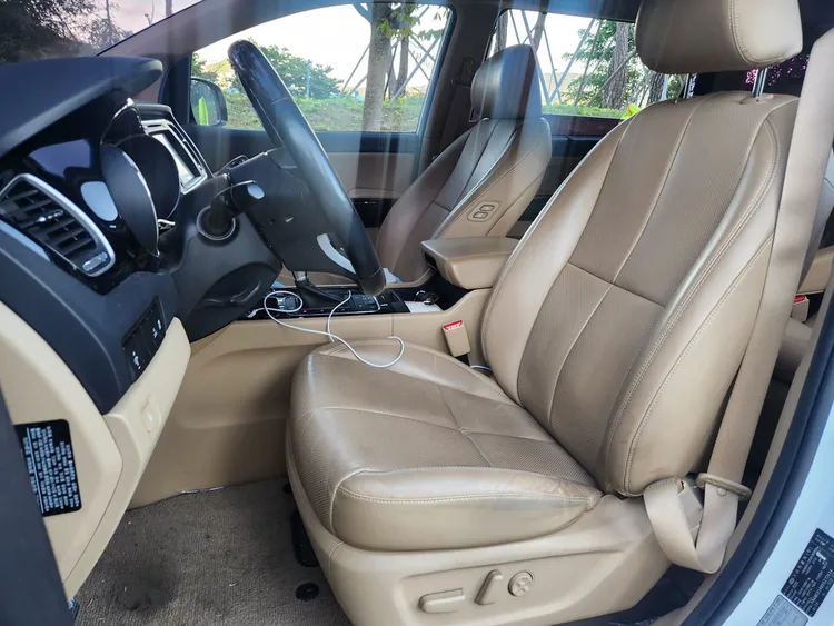 Kia Carnival 6