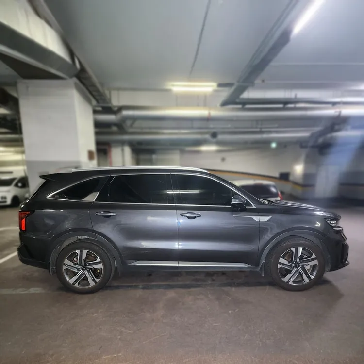 Kia Sorento (MQ4) 4