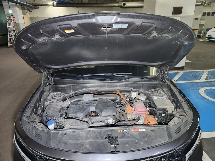 Kia Sorento (MQ4) 24