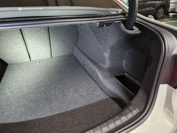 BMW 5 Series (G30) 15