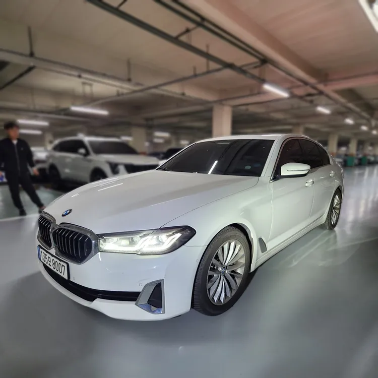 BMW 5 Series (G30) 2