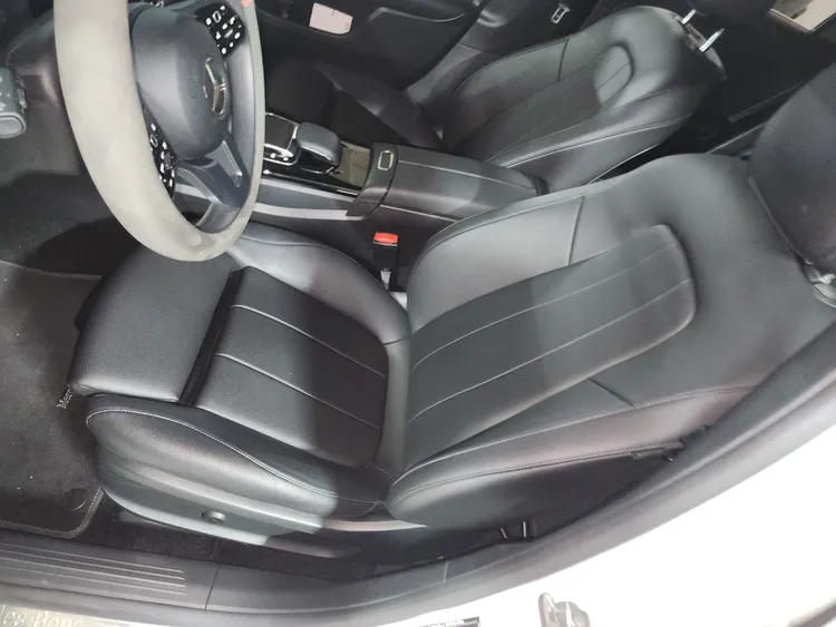 Mercedes A-Class (W177) 10