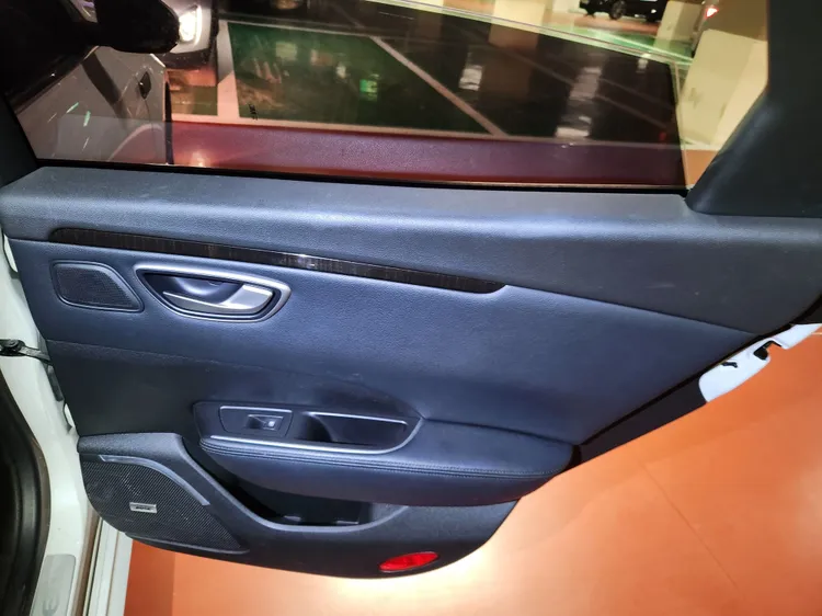 Renault Korea Talisman 19