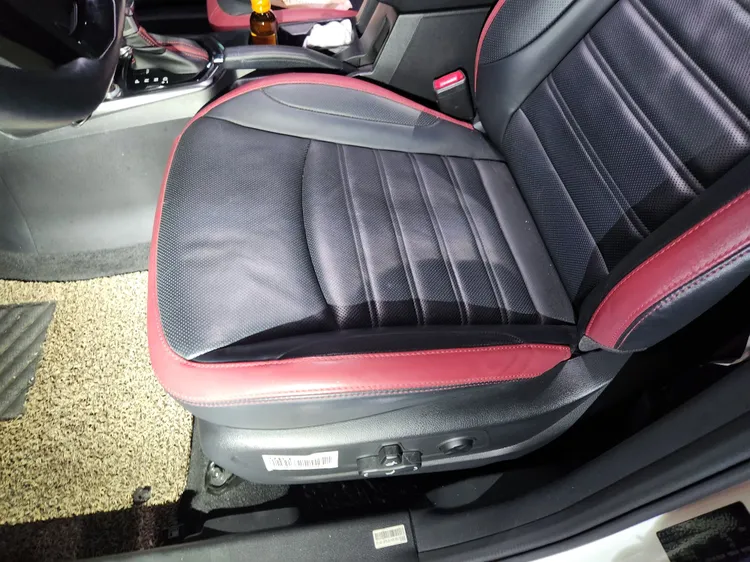SsangYong (KGM) Very New Tivoli 13