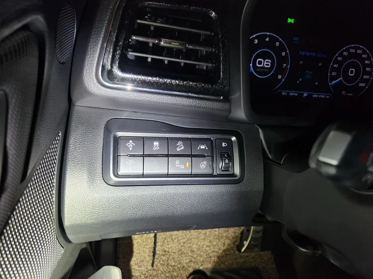 SsangYong (KGM) Very New Tivoli 19