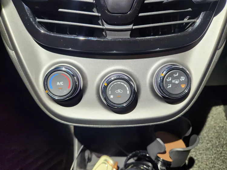 Chevrolet Spark 15