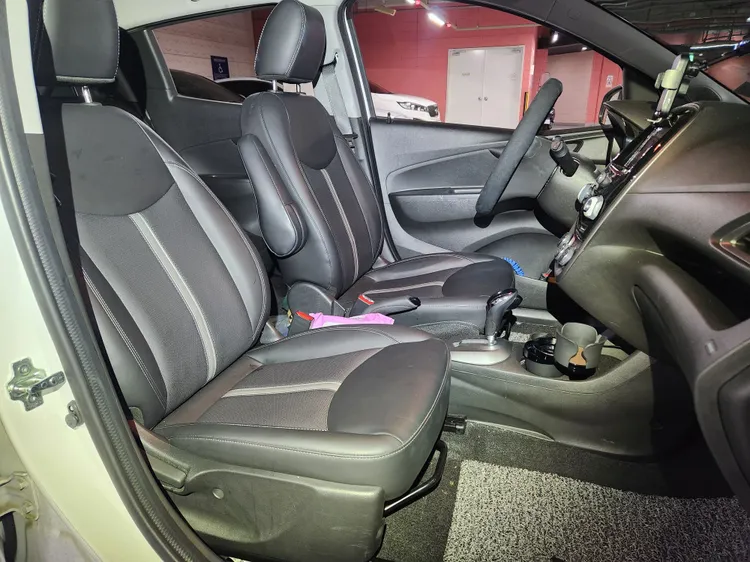 Chevrolet Spark 9