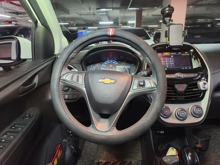 Chevrolet Spark 12