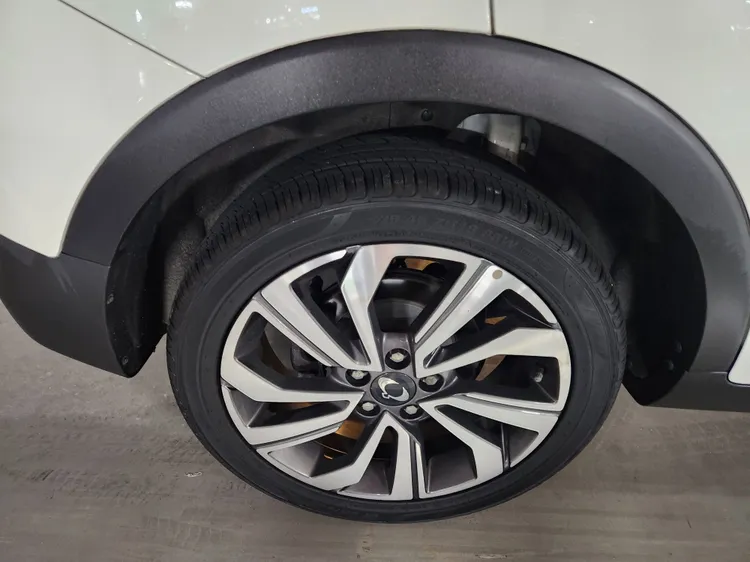 SsangYong (KGM) Very New Tivoli 31