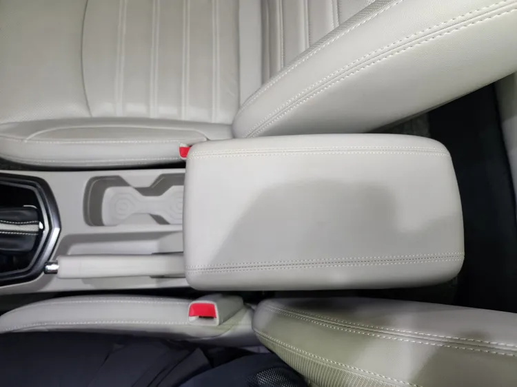 SsangYong (KGM) Very New Tivoli 22