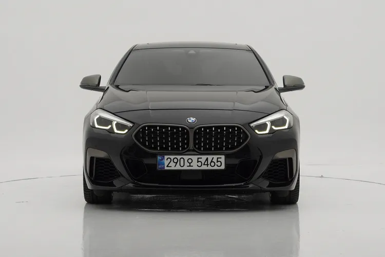 M235i xDrive