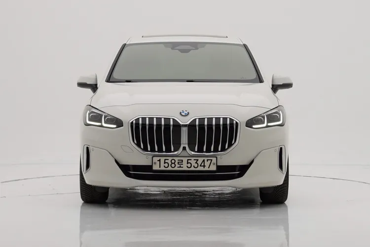 220i Luxury