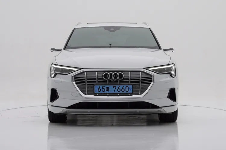 e-tron 55 quattro