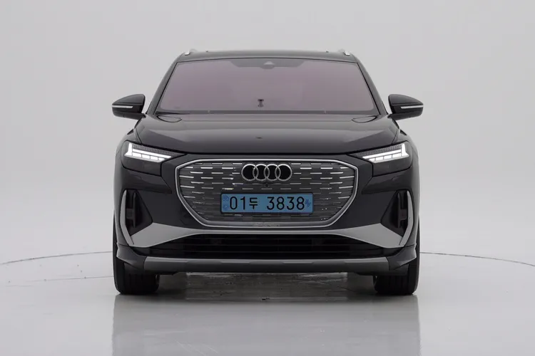 Q4 e-tron 40 Premium