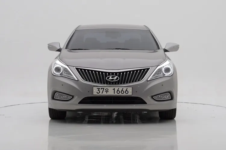 Hyundai Grandeur HG G 1