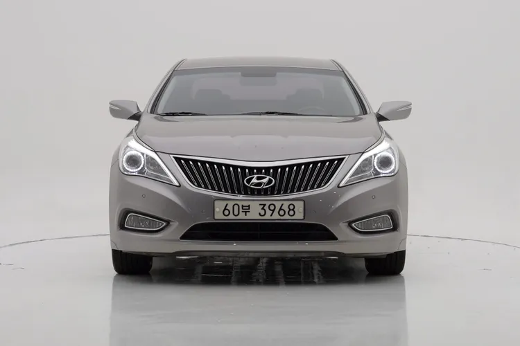 Hyundai Grandeur HG G 1