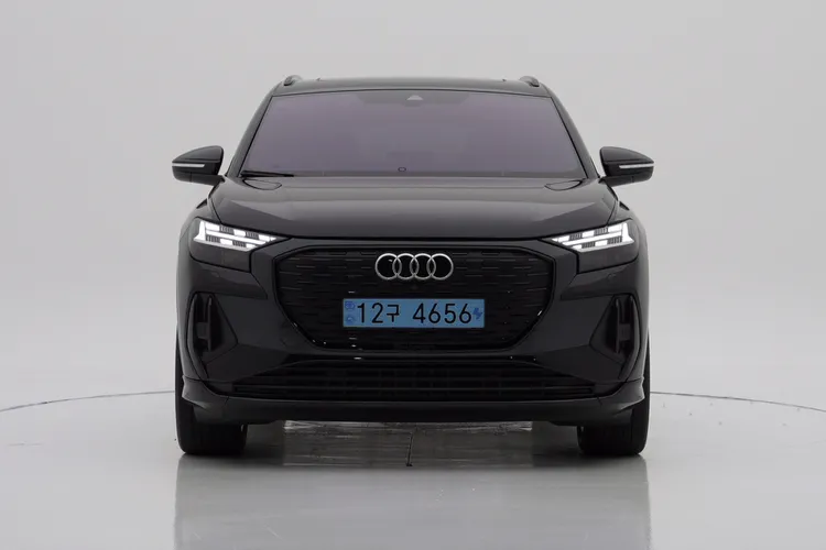 Q4 e-tron 40 Premium