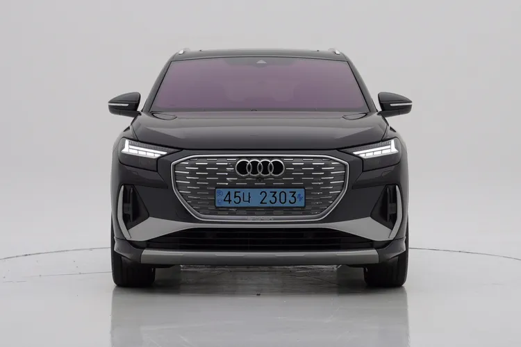 Q4 e-tron 40 Premium