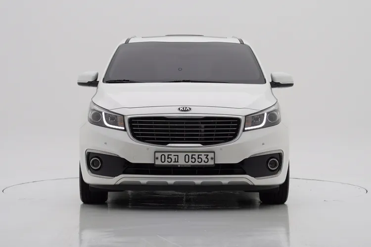 Kia Carnival D 1