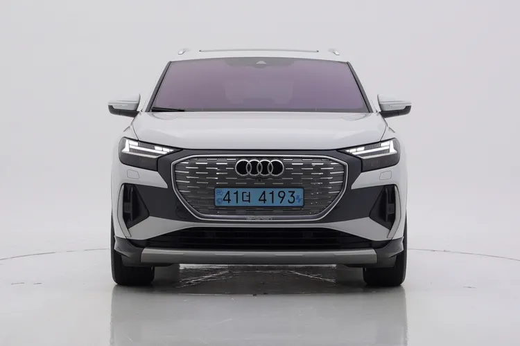 Q4 e-tron 40 Premium