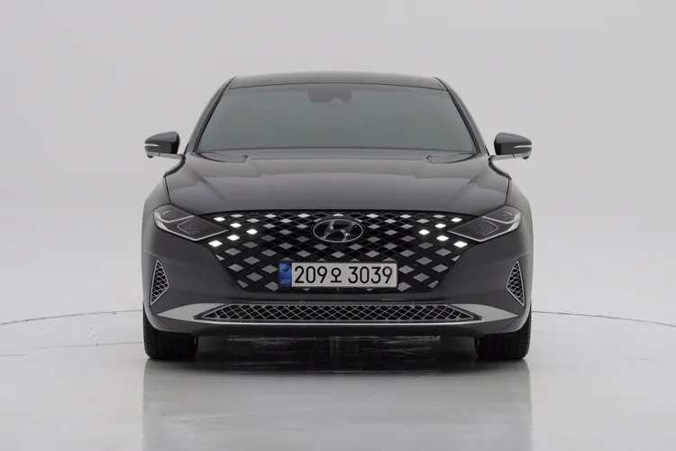 Hyundai Grandeur IG G 1