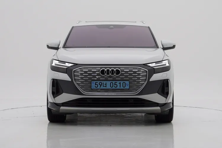 Q4 e-tron 40 Premium